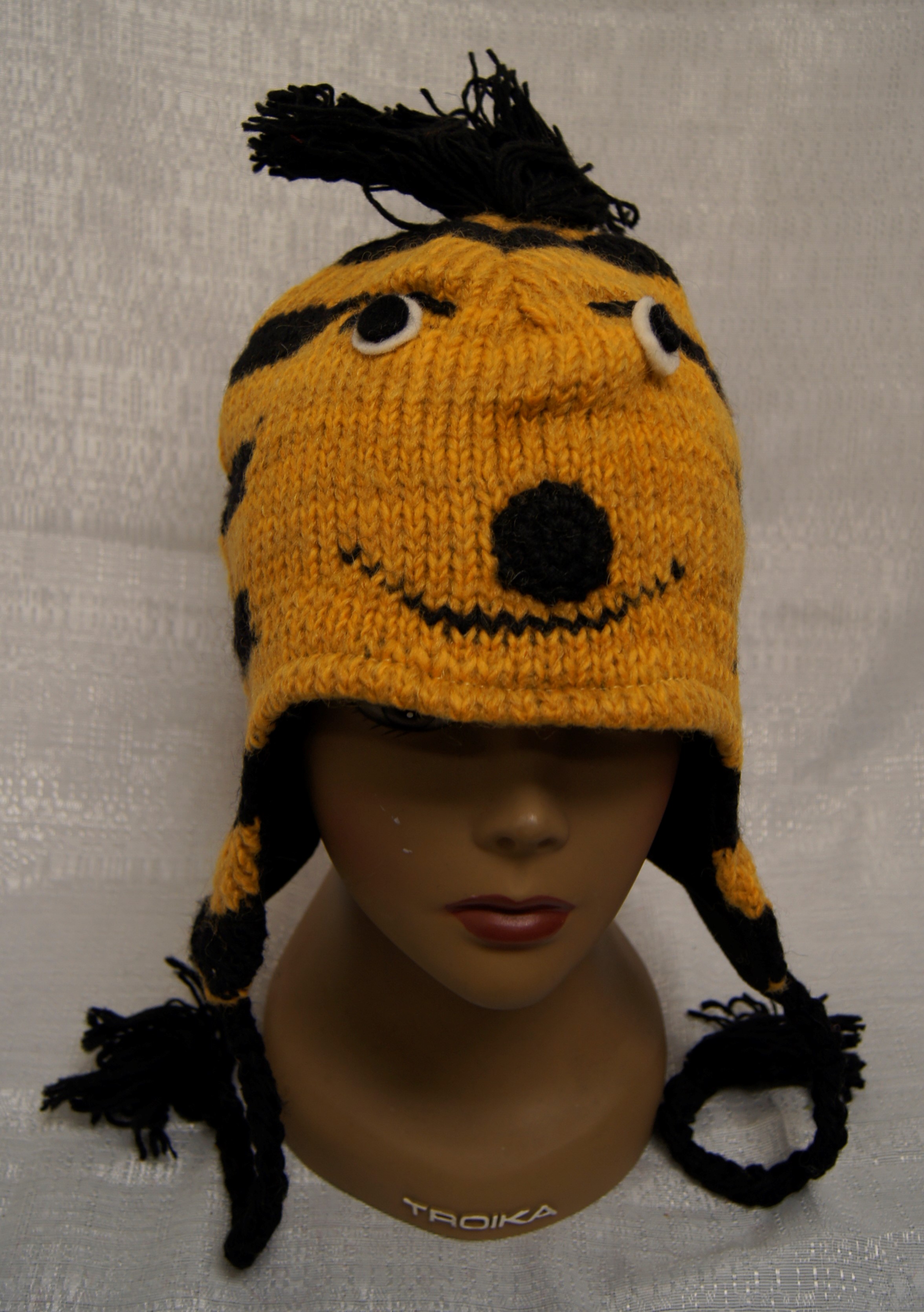 Woolen Bee HATs Wholesale (RI1075P)