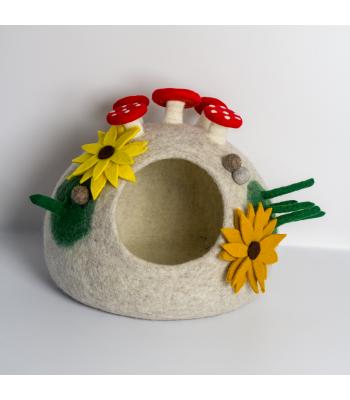 Felt Cat Cave Mushroom CC13