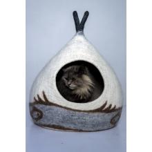 Felt Snowball l Cat Cave CC19
