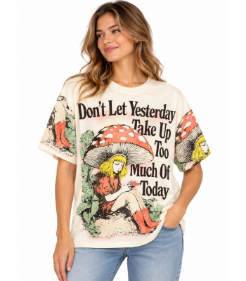 Cotton Vintage Lady on Mushroom T-Shirt KTR261389