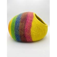 Felt Rainbow Cat Cave LH09